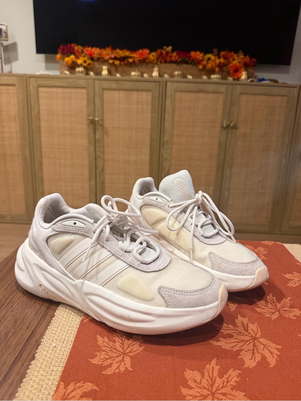 Adidas Women's Ozelle Cream/White Sneakers